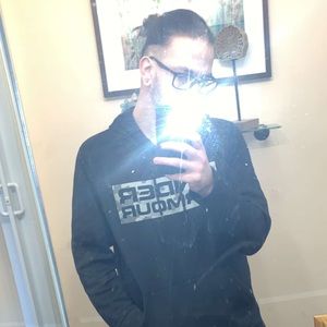 Meet your Posher, Gregory